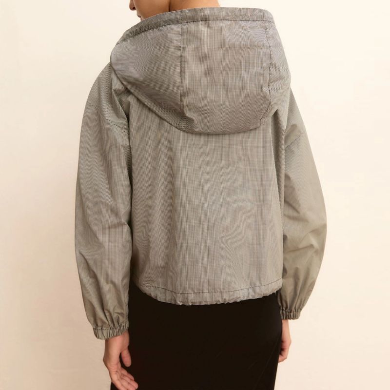 DONNA-MARELLA-CAPPOTTI---SOPRABITI-1576639