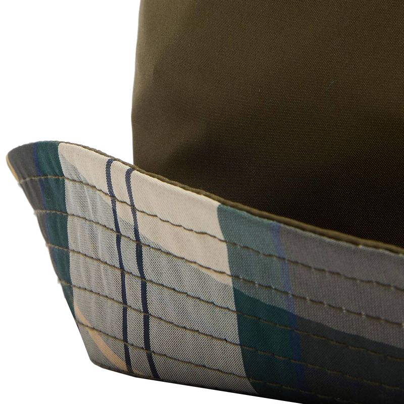 UOMO-BARBOUR-CAPPELLI-1585020