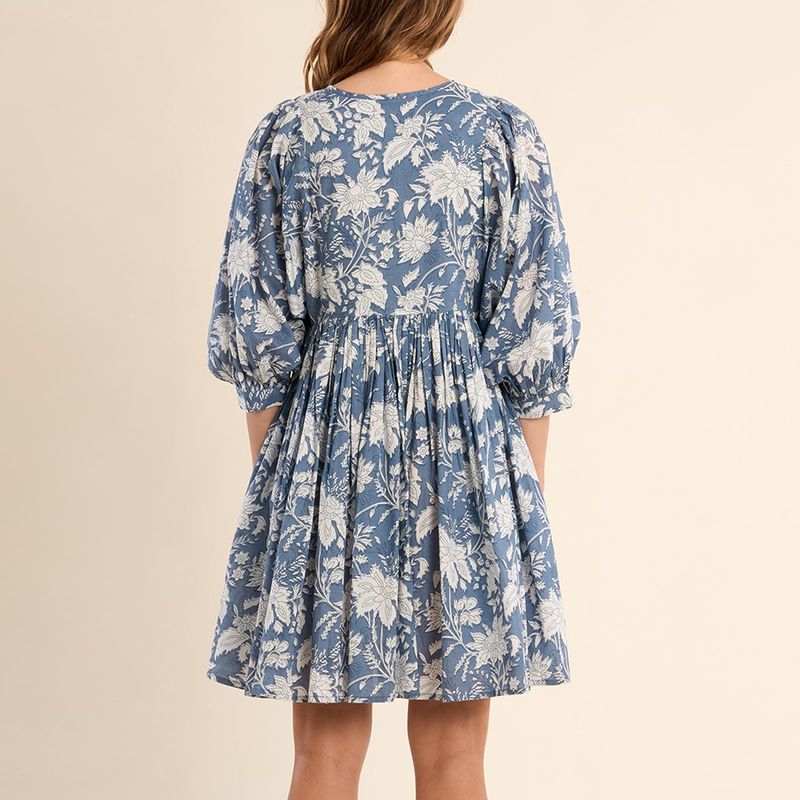 DONNA-MOLLY-BRACKEN-ABITI-CORTI-1595582