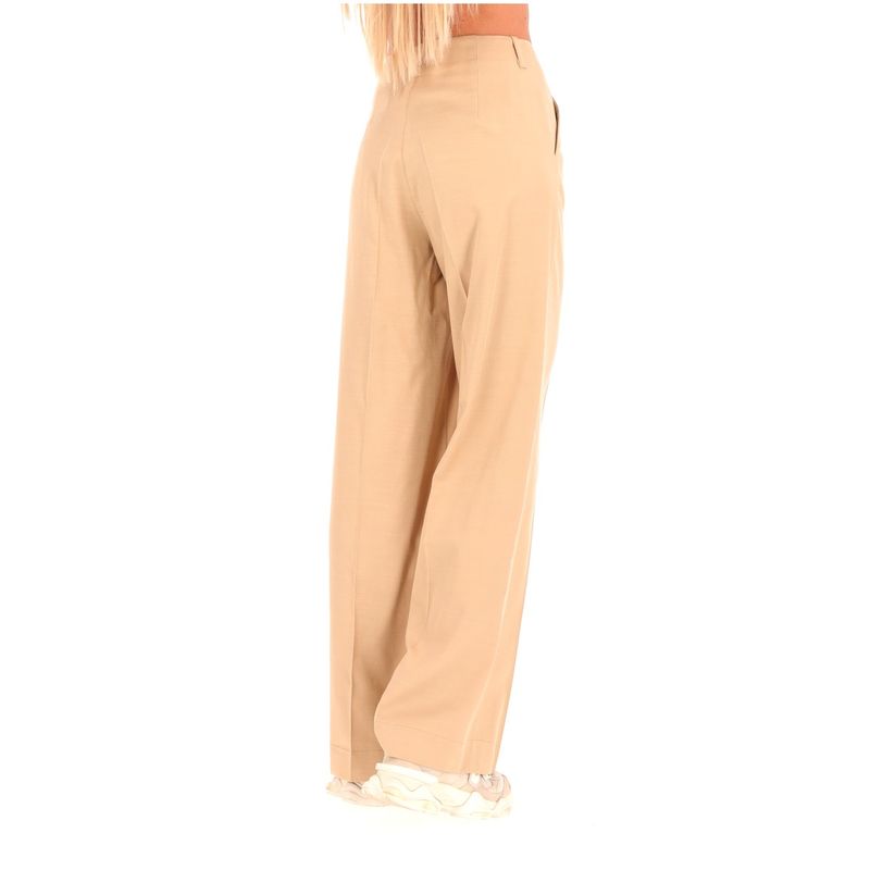 DONNA-ESSENZIALE-CLASSICI-1592761