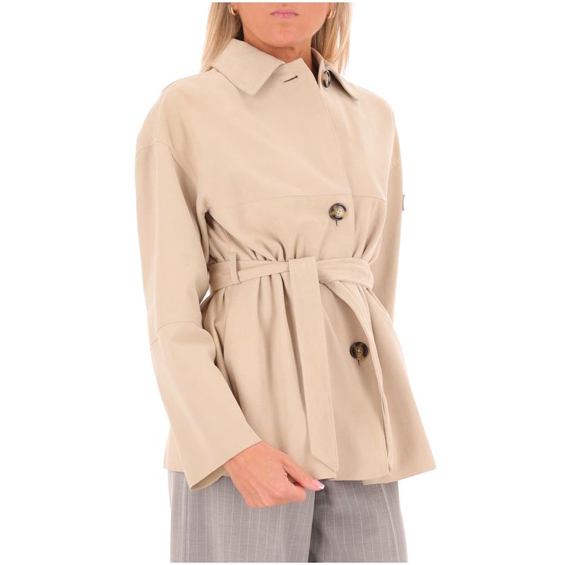 DONNA-PEUTEREY-GIACCHE-1584604