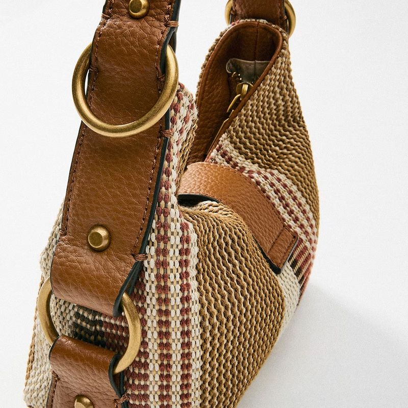 CALZATURE-GUESS-BORSE-1583337