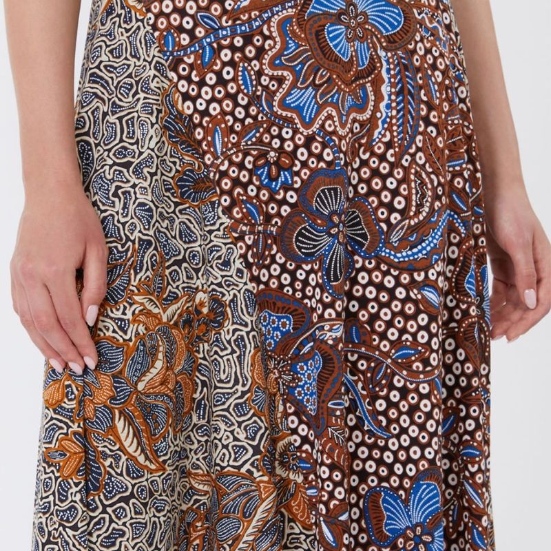DONNA-MAX-MARA-WEEKEND-ABITI-CORTI-1582141