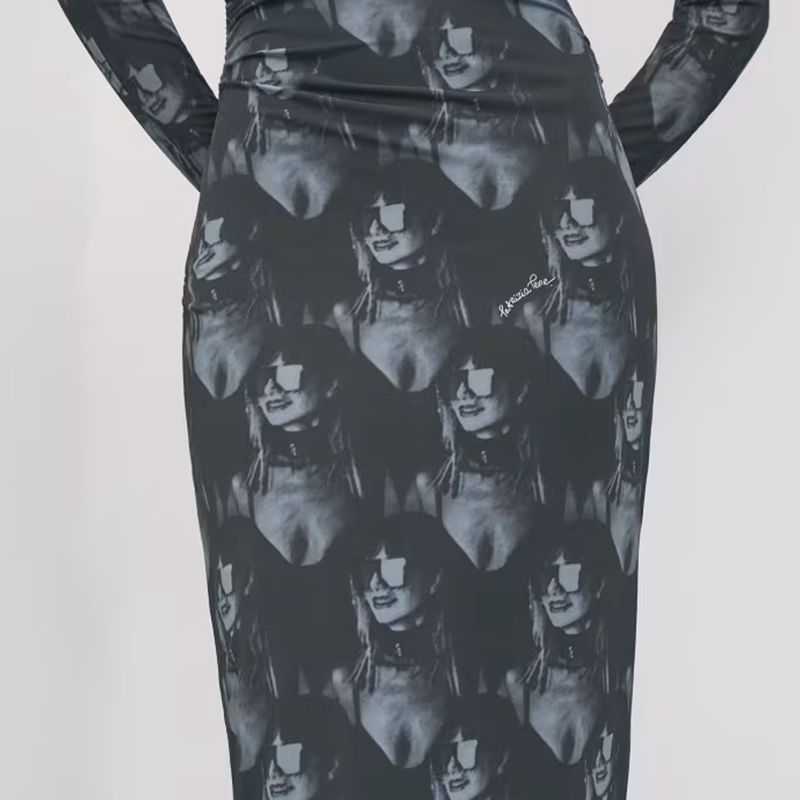 DONNA-PATRIZIA-PEPE-ABITI-CORTI-1594435