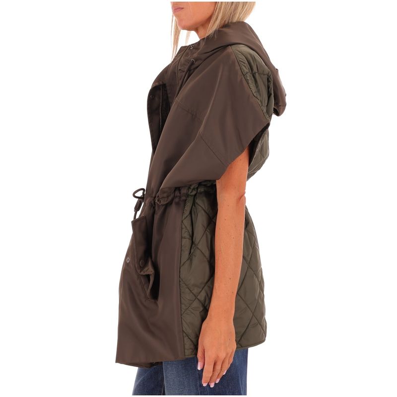 DONNA-MAX-MARA-ABITI-CORTI-1592977