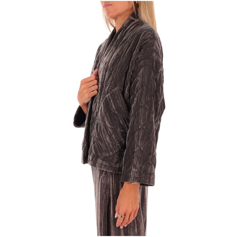 DONNA-MARELLA-GIUBBOTTI-1592470