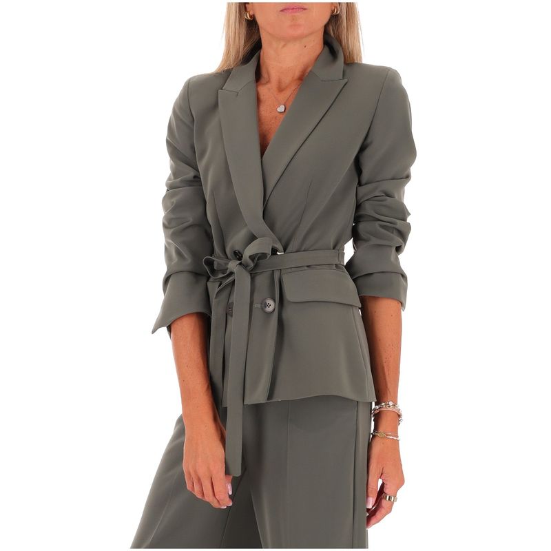 DONNA-MARELLA-GIACCHE-1592529