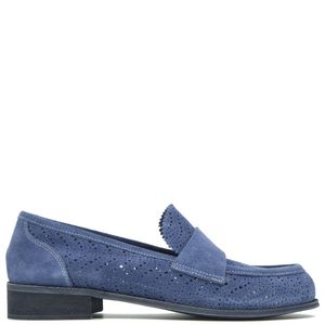 Classic moccasin in perforated leather