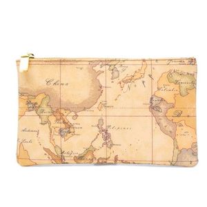 Geo Classic rectangular clutch bag