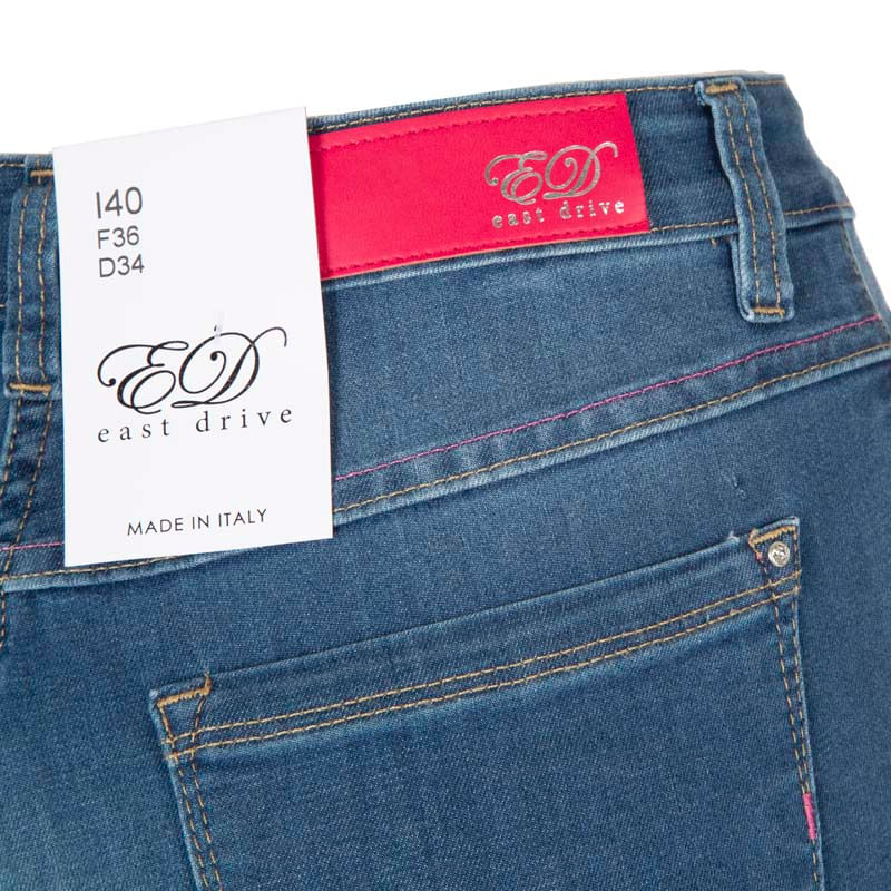 DONNA-EAST-DRIVE-SHORTS-1410140