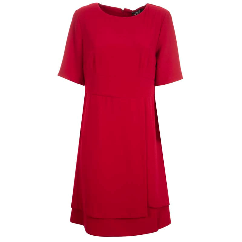 DONNA-BOTTEGA-SARTORI-ABITI-CORTI-1333772