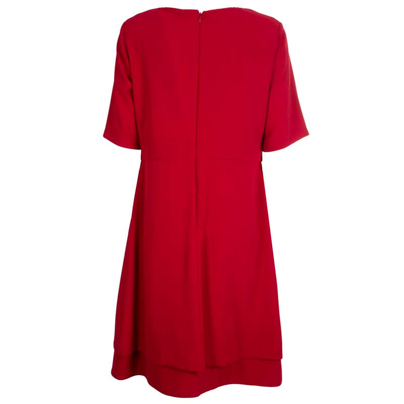 DONNA-BOTTEGA-SARTORI-ABITI-CORTI-1333772