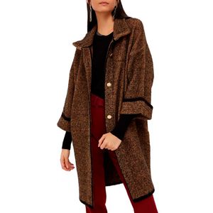 Two-tone knitted coat