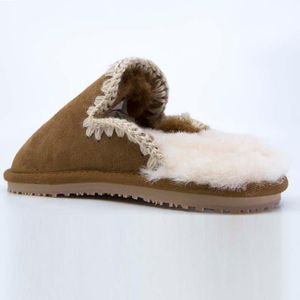 Suede Eskimo Stitch brown slipper