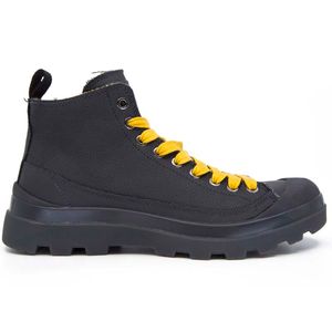 P03 black ankle boot with yellow laces