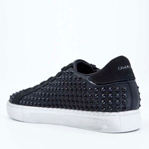 Sneakers Low Top Essential con borchie