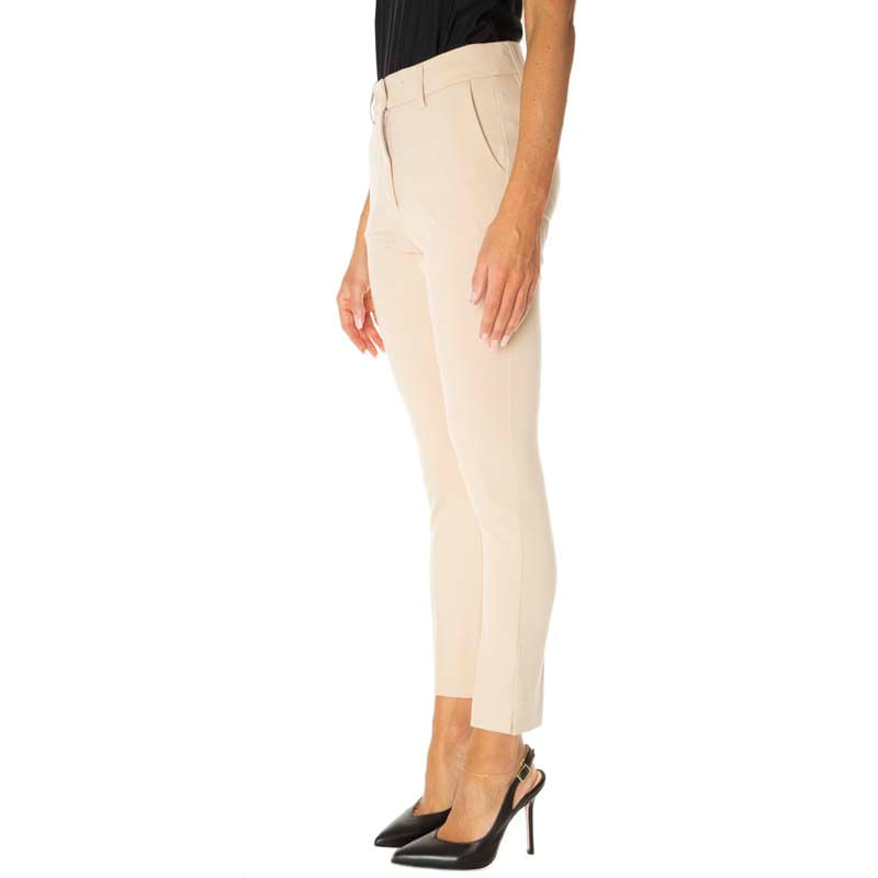 DONNA-ESSENZIALE-CLASSICI-1467436