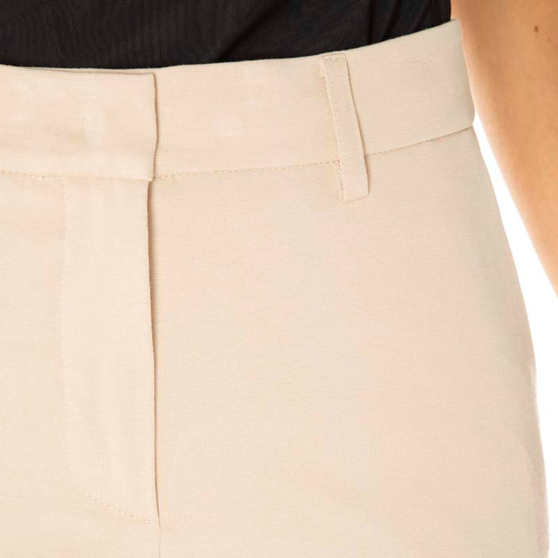 DONNA-ESSENZIALE-CLASSICI-1467436