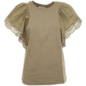 T-shirt with wide sleeves and lace edges
