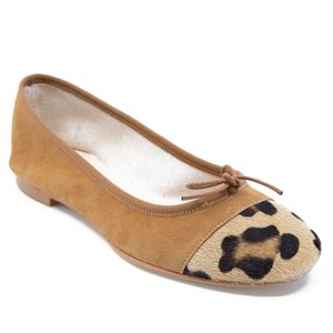 Suede ballerina with animalier tip