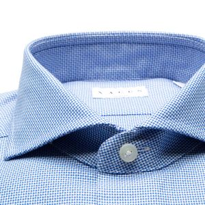 Light blue shirt with Tailor Fit micro-texture