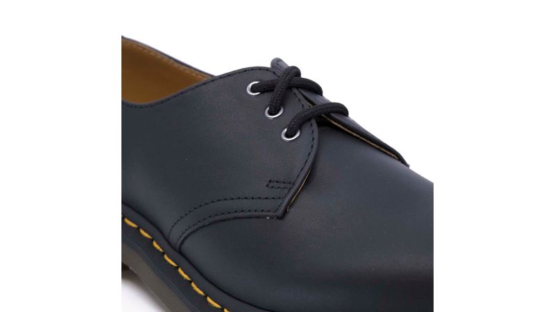 Scarpe simili hotsell dottor martens basse