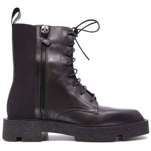 Combat boot with double zip and laces